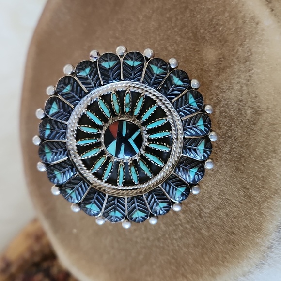Beautiful Vintage Zuni Turquoise Petit-Point Sun Face Ring By Bobby Redbird🖤🩵 - Picture 3 of 15